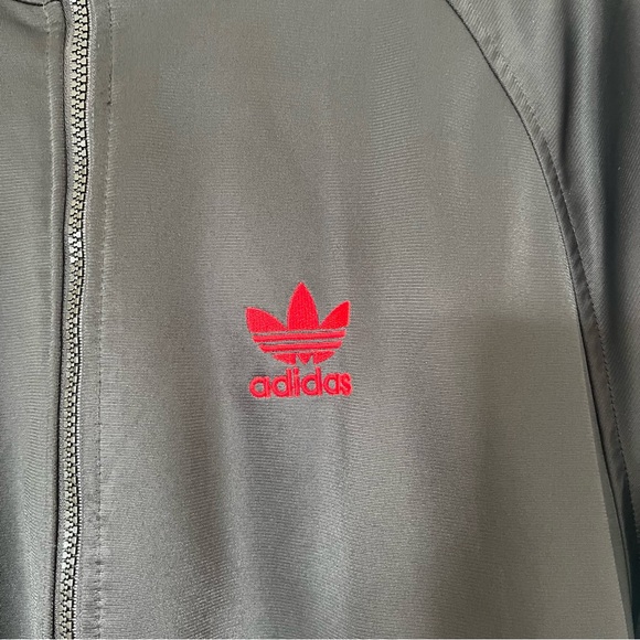 hooded adidas long track jacket - Picture 3 of 6